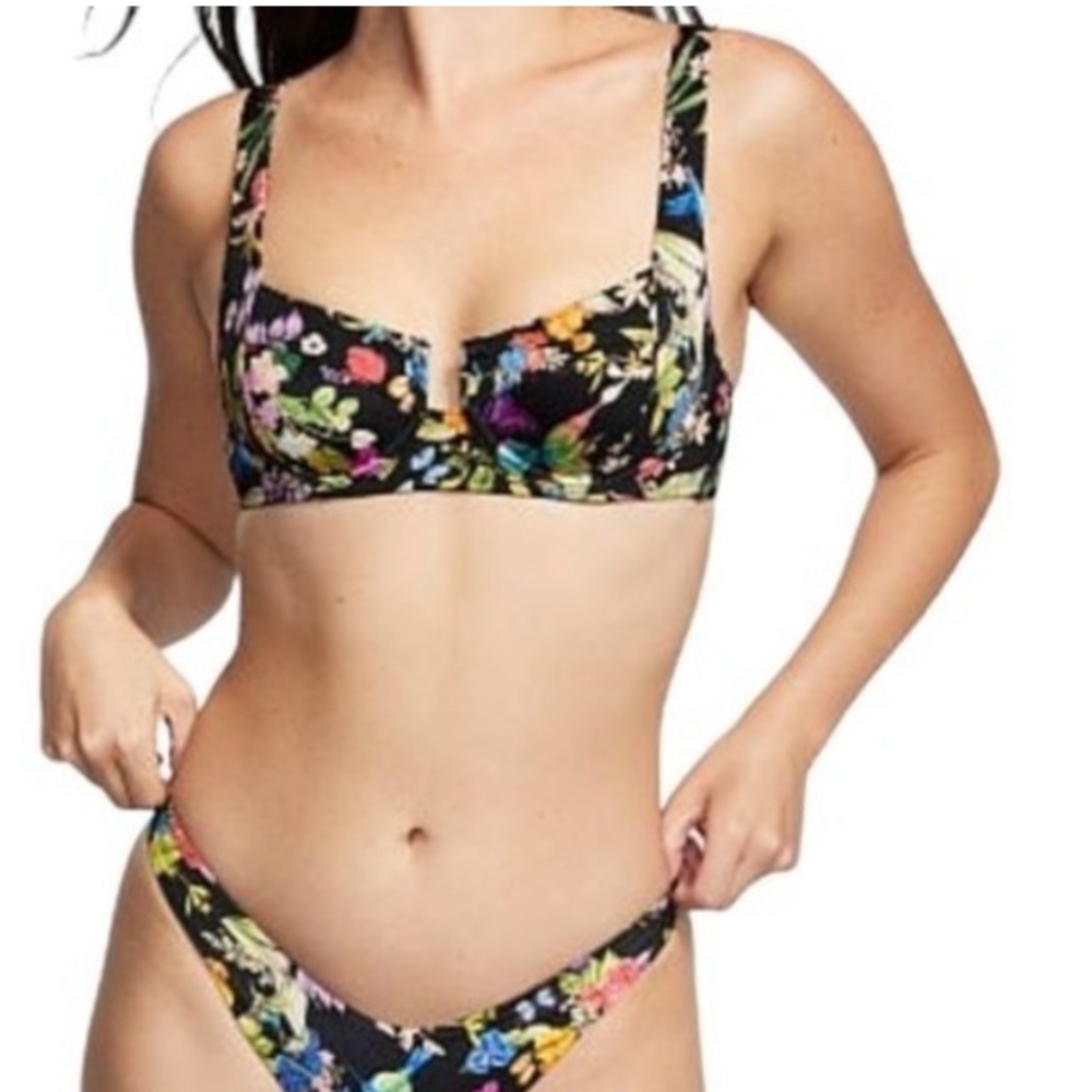 NWT V.Secret Swim Top